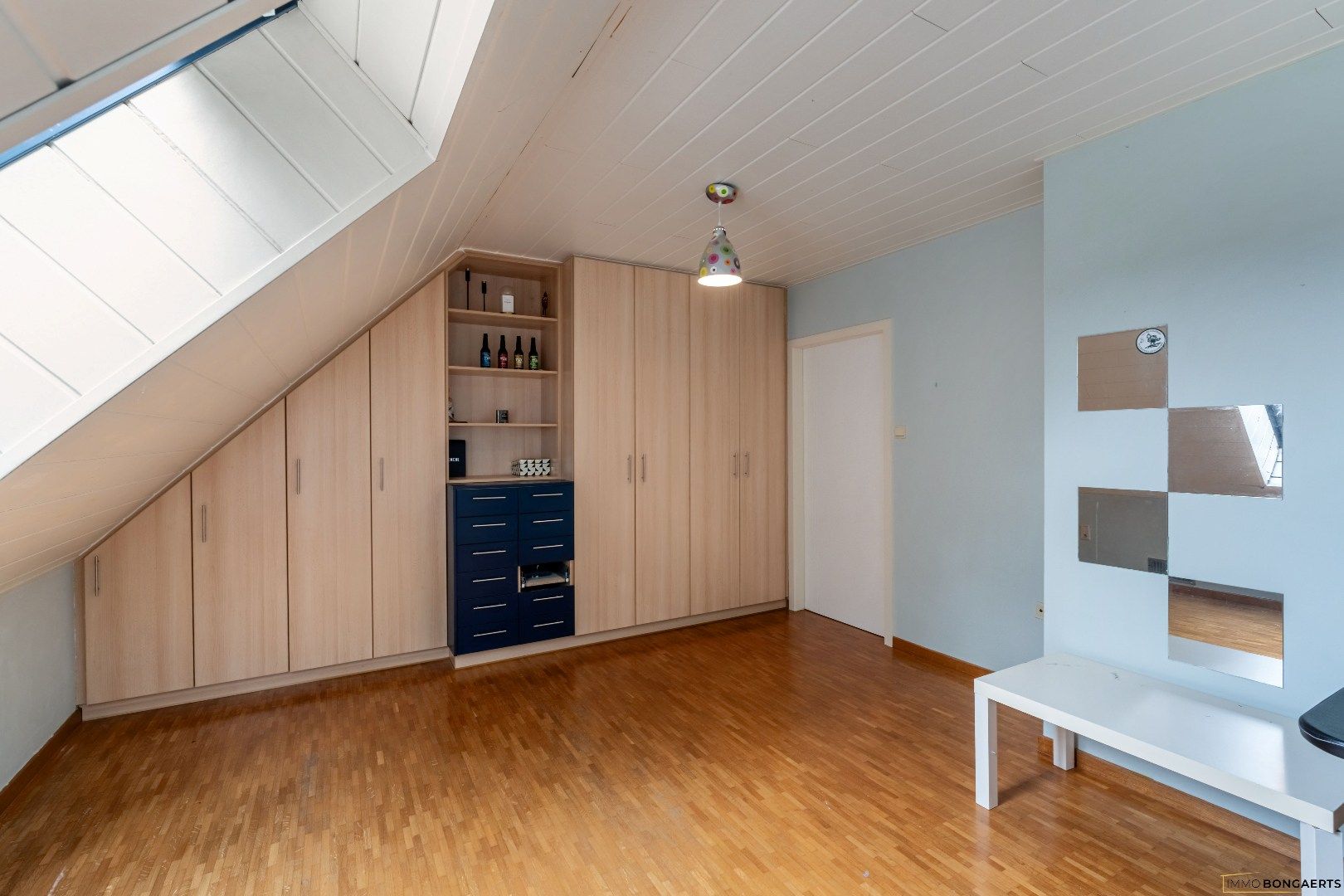 Ruime gezinswoning met 3 slaapkamers foto 21
