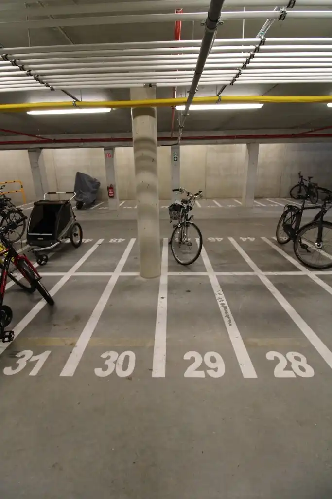 Prachtig appartement gelegen op de 1ste V met ondergrondse autostaanplaats en 2 fietsenstallingen.  foto 19