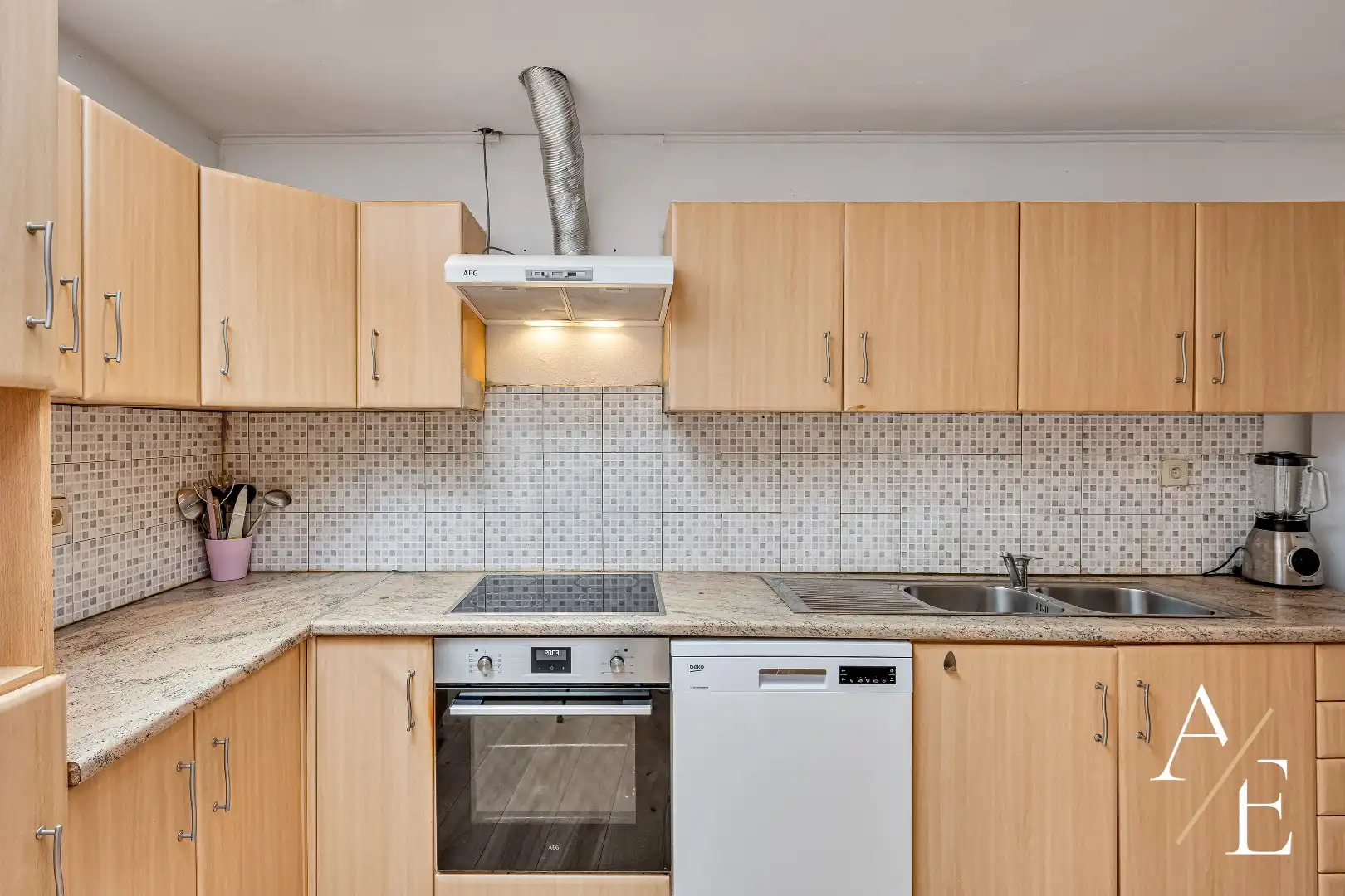 WETTEREN - Energiezuinige woning met 4-slpk/tuin/terrassen! foto 5