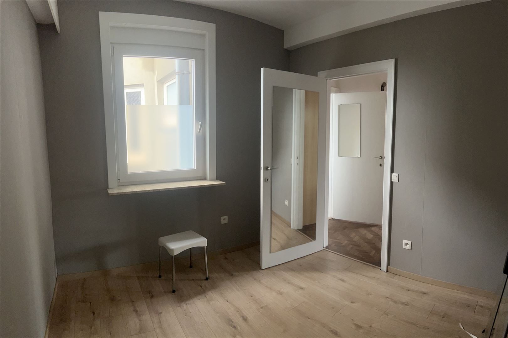 Gezelilg appartement op wandelafstand van het station in Gent. foto 5