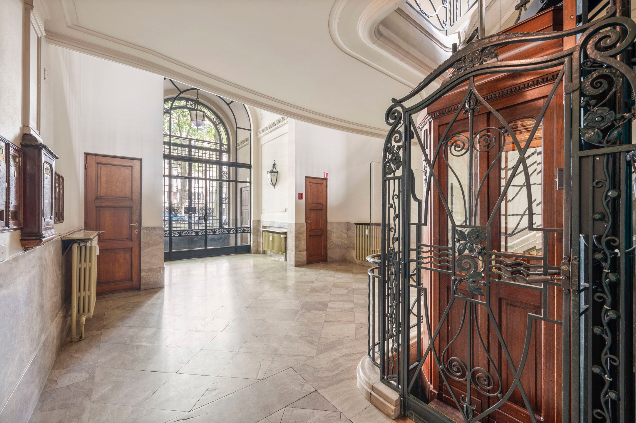ANTWERPEN - Exclusief appartement in de befaamde buurt van het Stadspark foto 2
