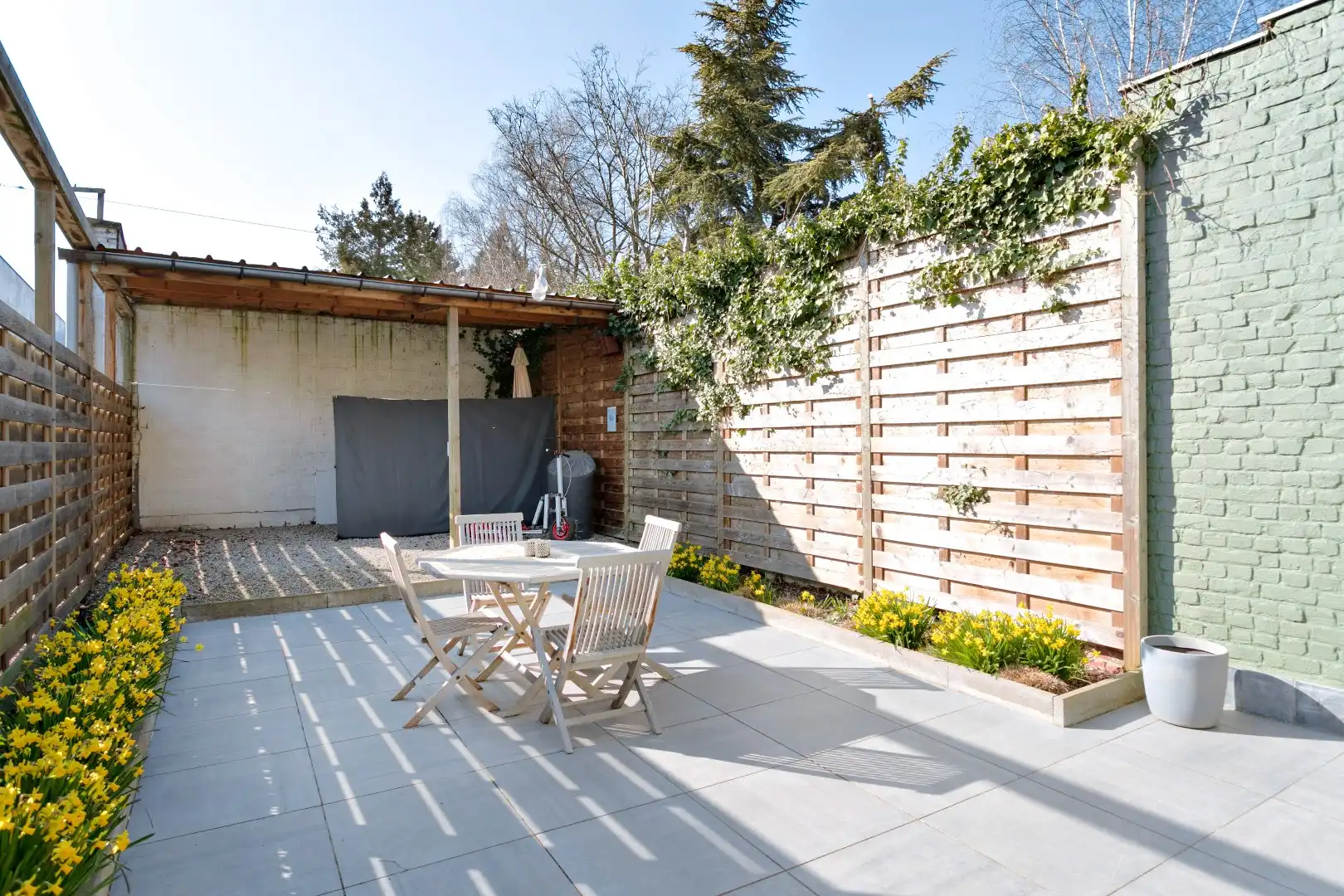 Stijlvolle gezinswoning met 3 slaapkamers en tuin. foto 20