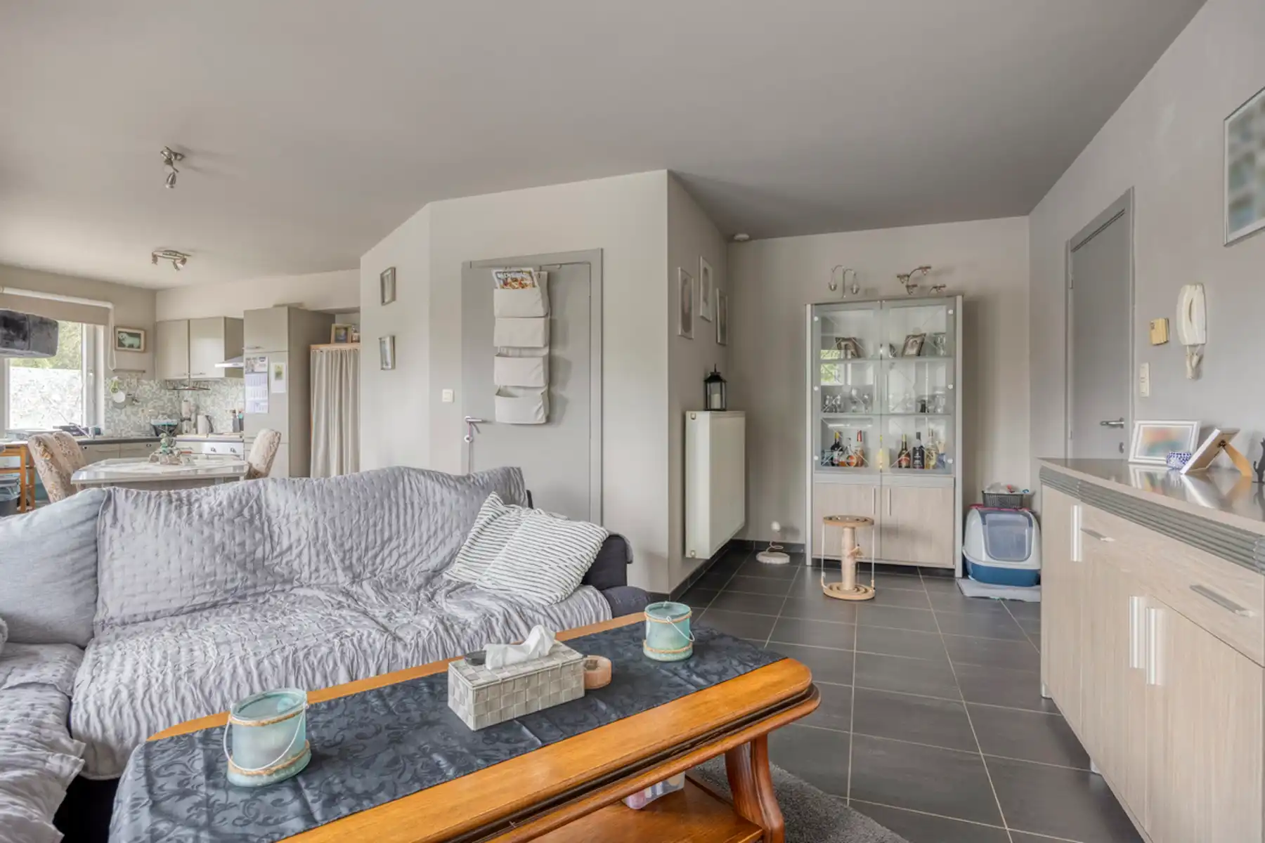Energiezuinig Gelijkvloers appartement + garage  foto 6