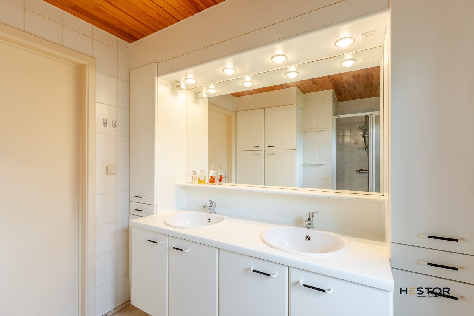 Karaktervolle villa in landelijke omgeving te Hamme! foto 9