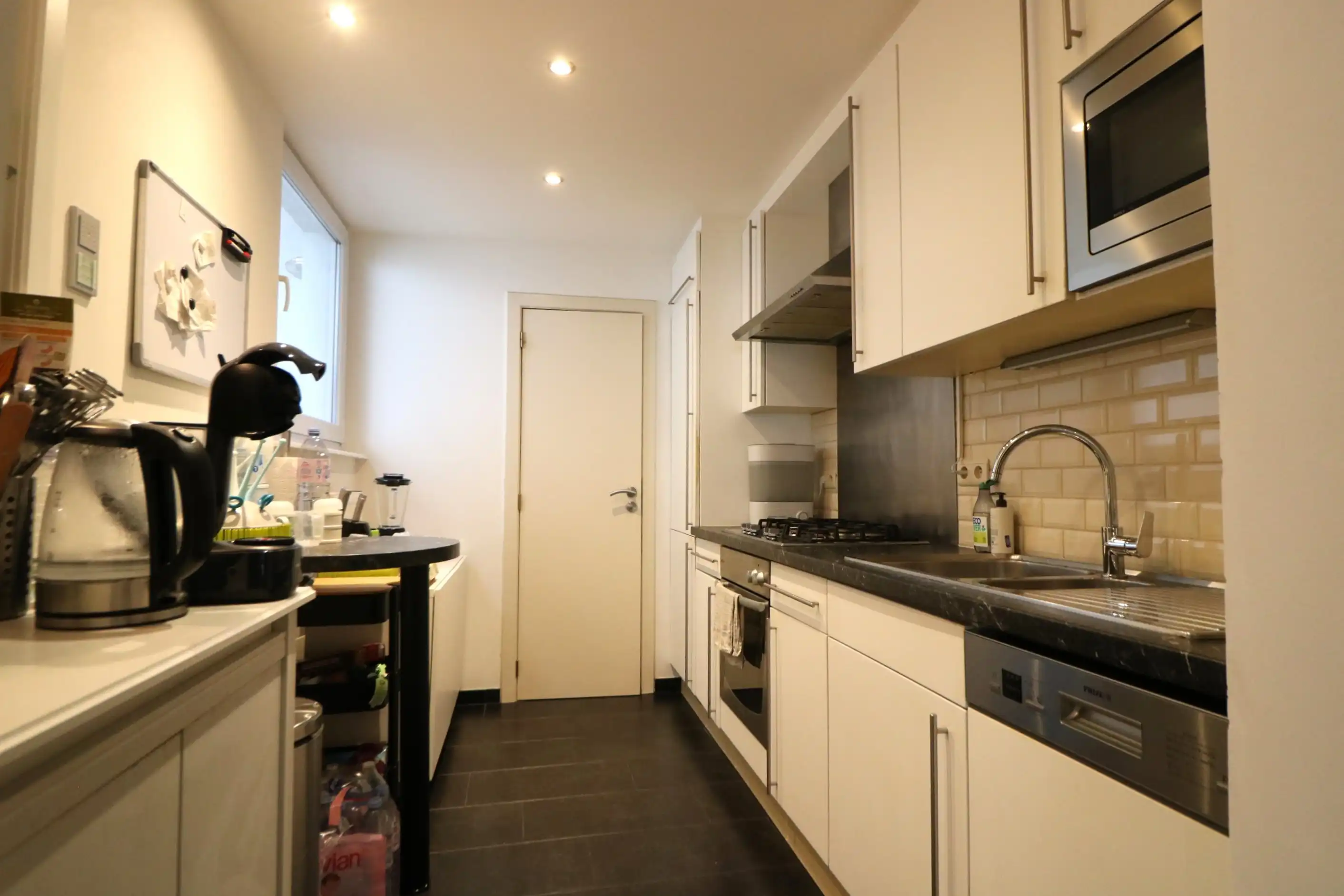 Instapklare en centraal gelegen woning met 3 ruime slaapkamers.  foto 6