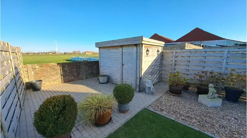 Ruime 3-slaapkamerwoning met GARAGE en TUIN te koop in Zuienkerke foto 15