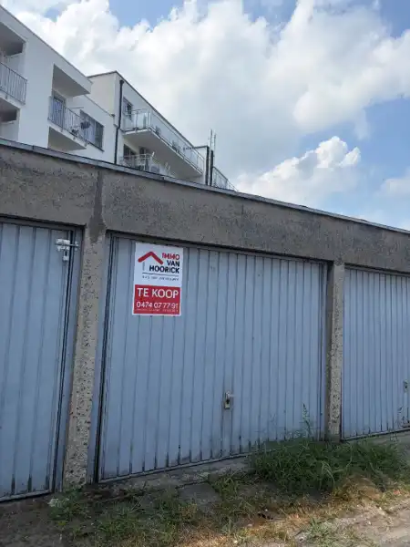 Garage te koop H.-Hartlaan 166 - 9160 Lokeren