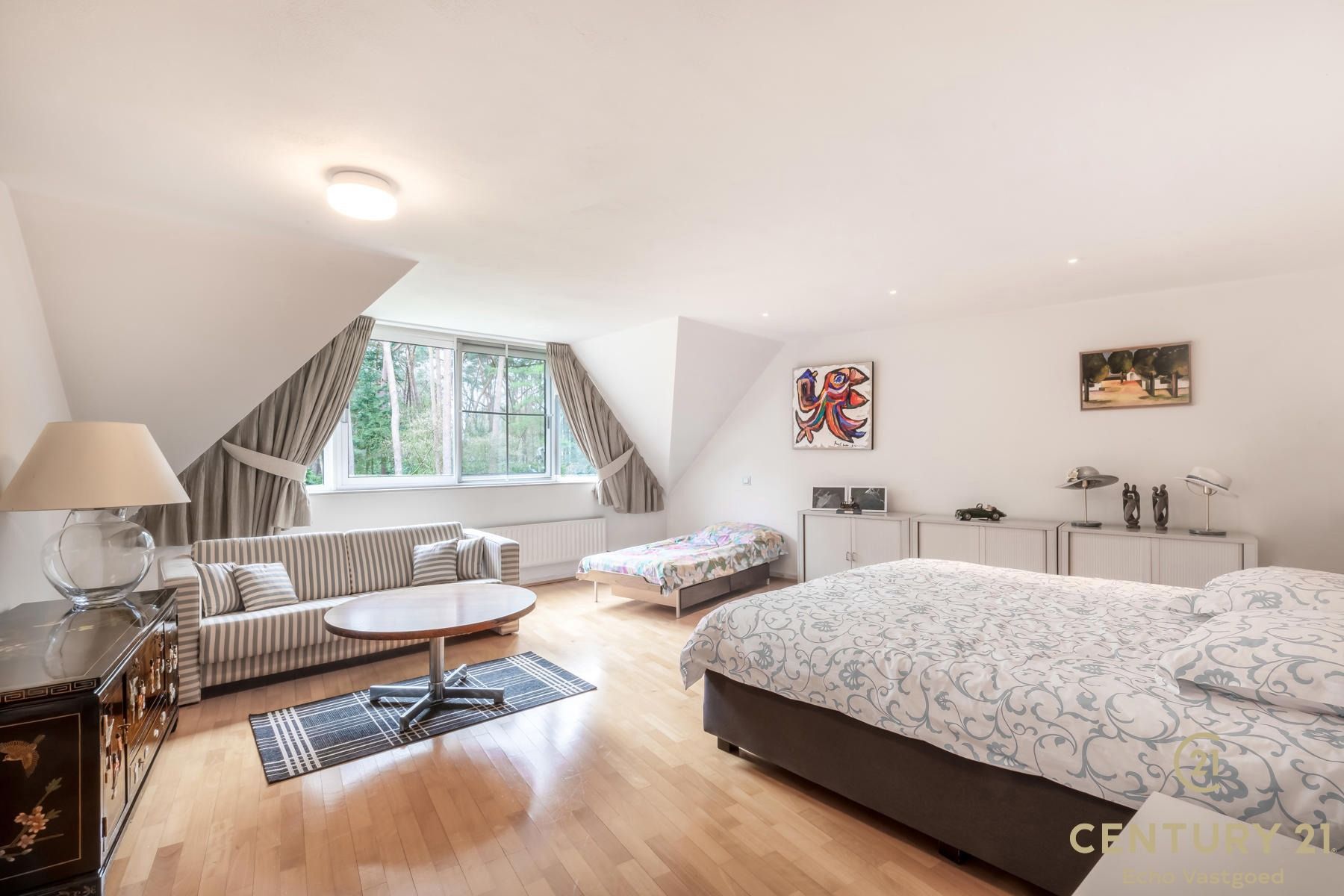 Exceptionele onderhouden villa op parkdomein van ca 11.600m² foto 23