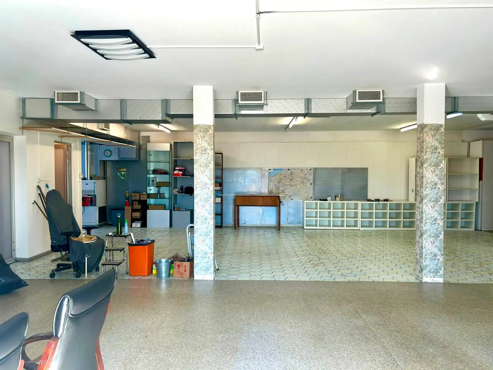 Praktisch magazijn op een uitstekend bereikbare locatie foto 10