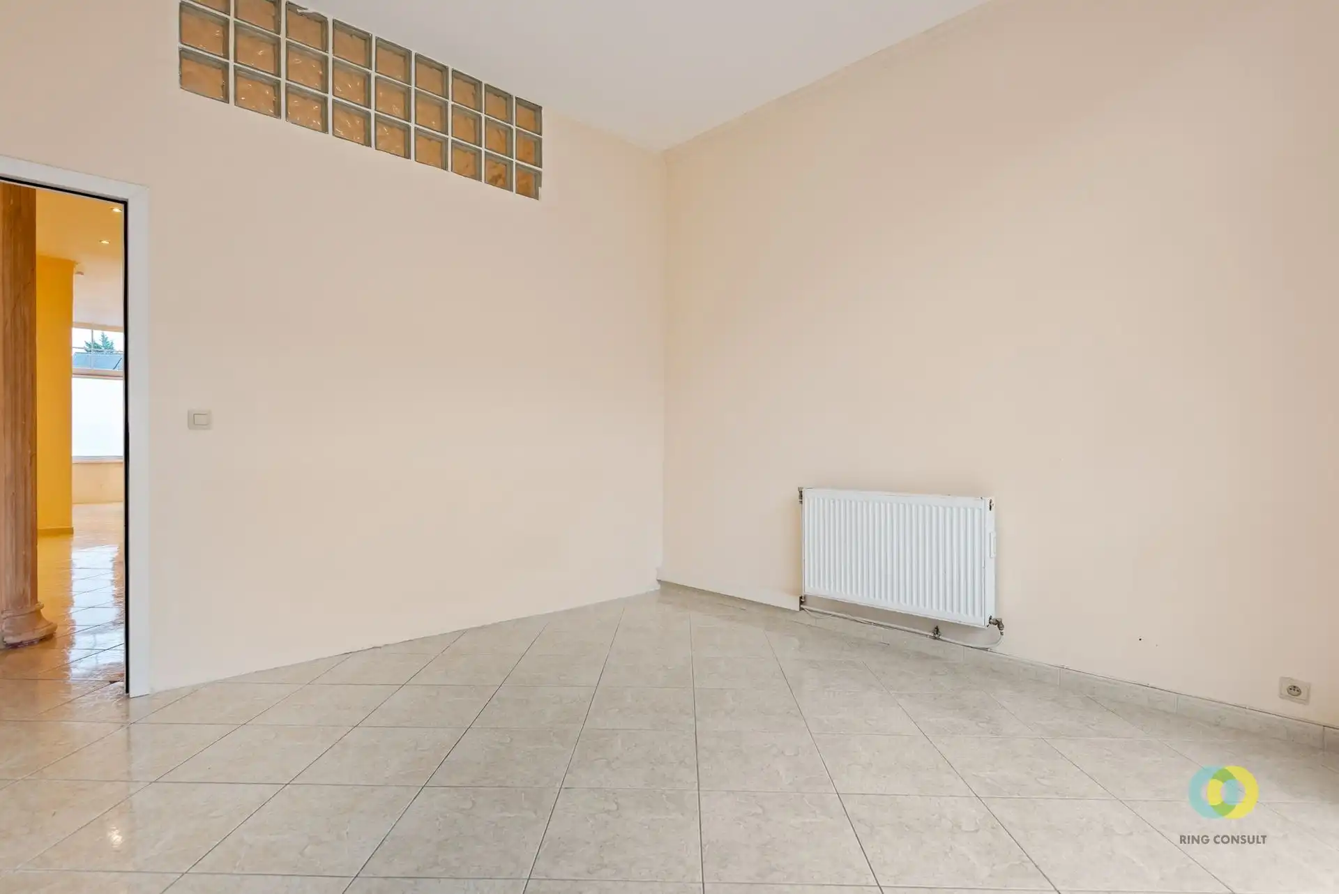 Appartement met tuin foto 16