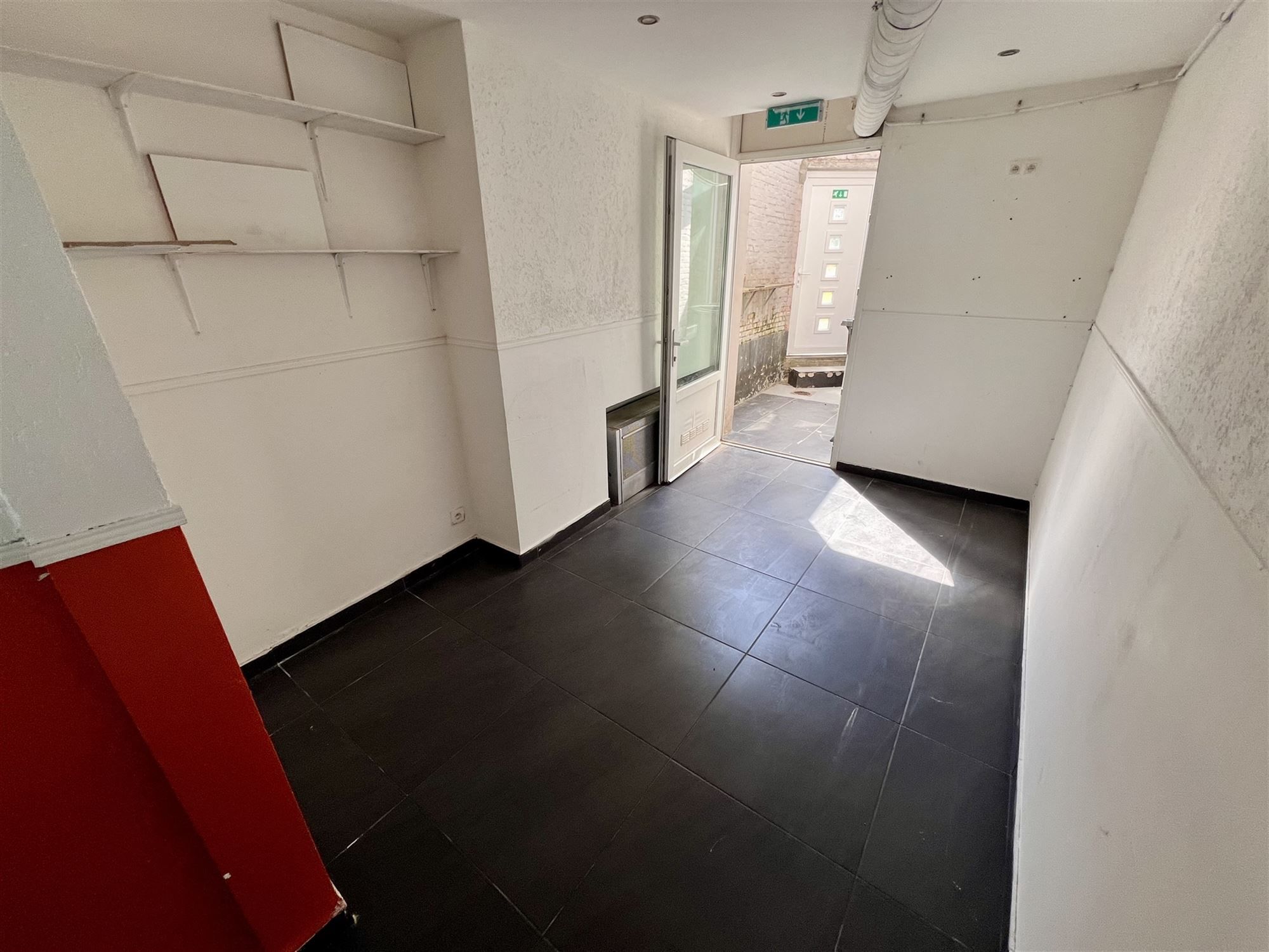 Halve losbouw handelswoning met 4 slaapkamers foto 5