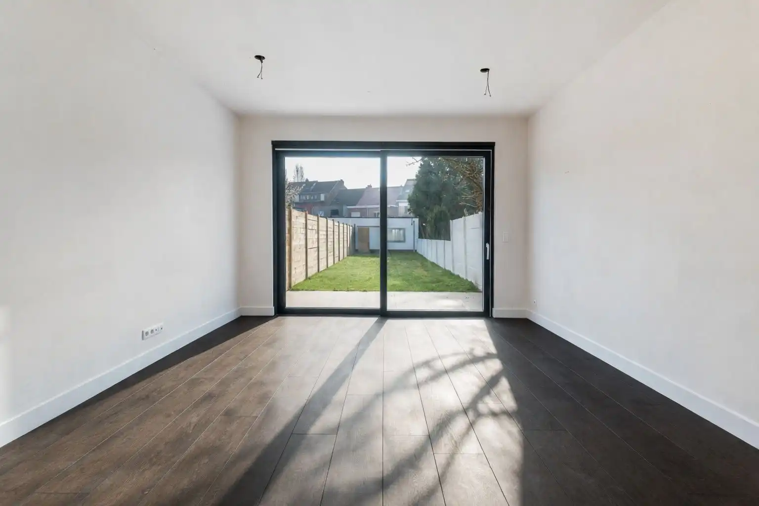 Energiezuinige gezinswoning met garage en zonnige tuin nabij centrum Ekeren! foto 6