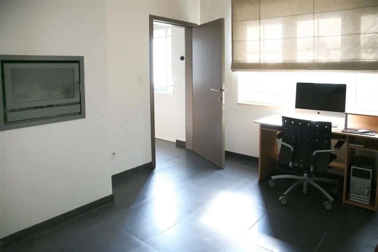 Gerenoveerde woning in rustige, bosrijke omgeving  foto 16