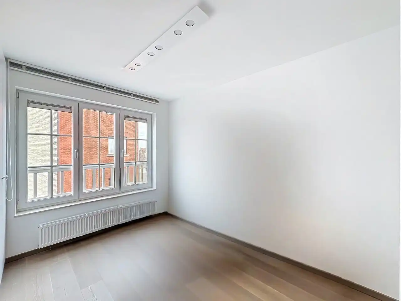 Recent hoekappartement met open zicht gelegen in de Knokkestraat. foto 22