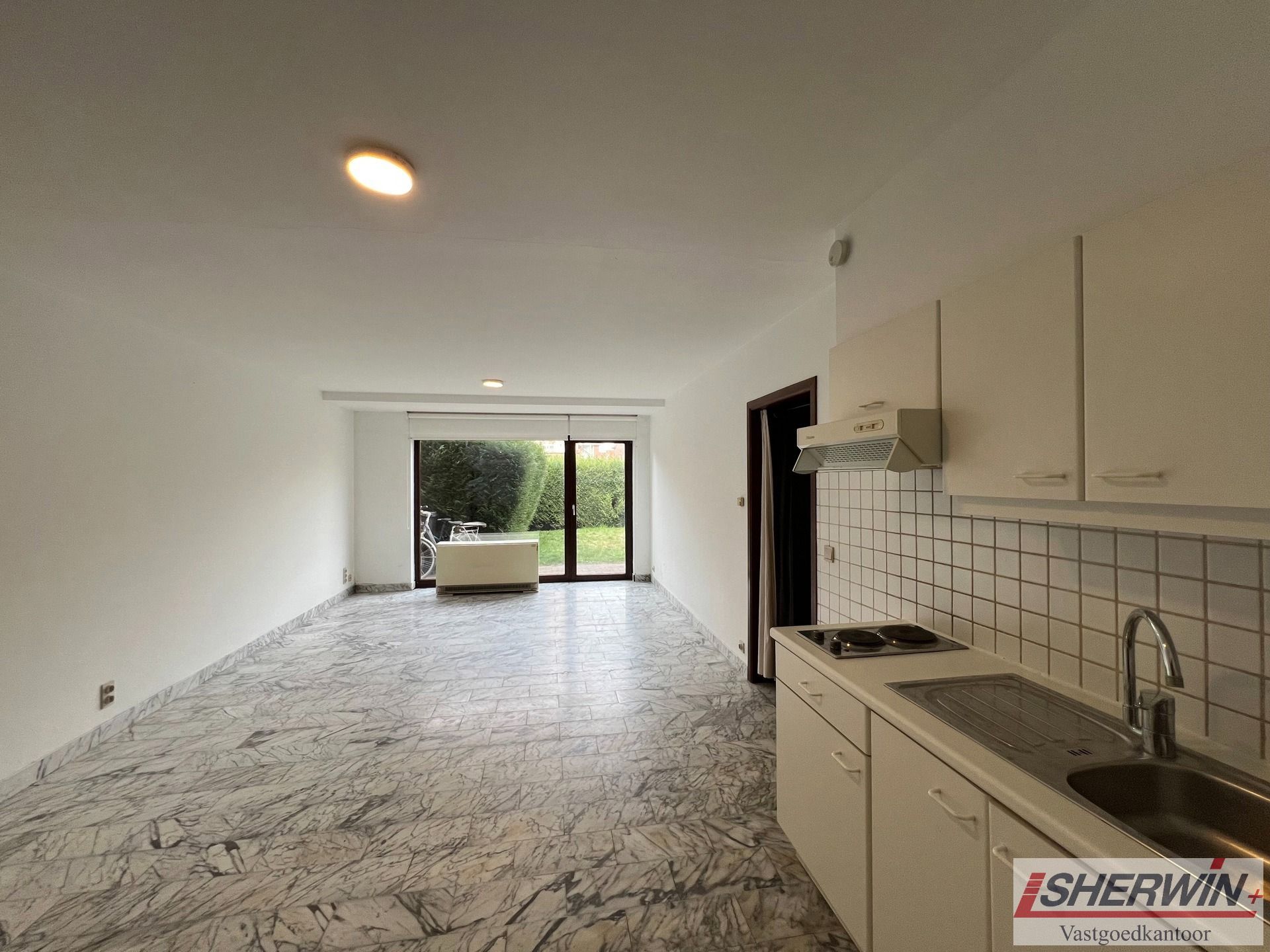 Deel van zeer goed gelegen appartementsgebouw in centrum foto 27