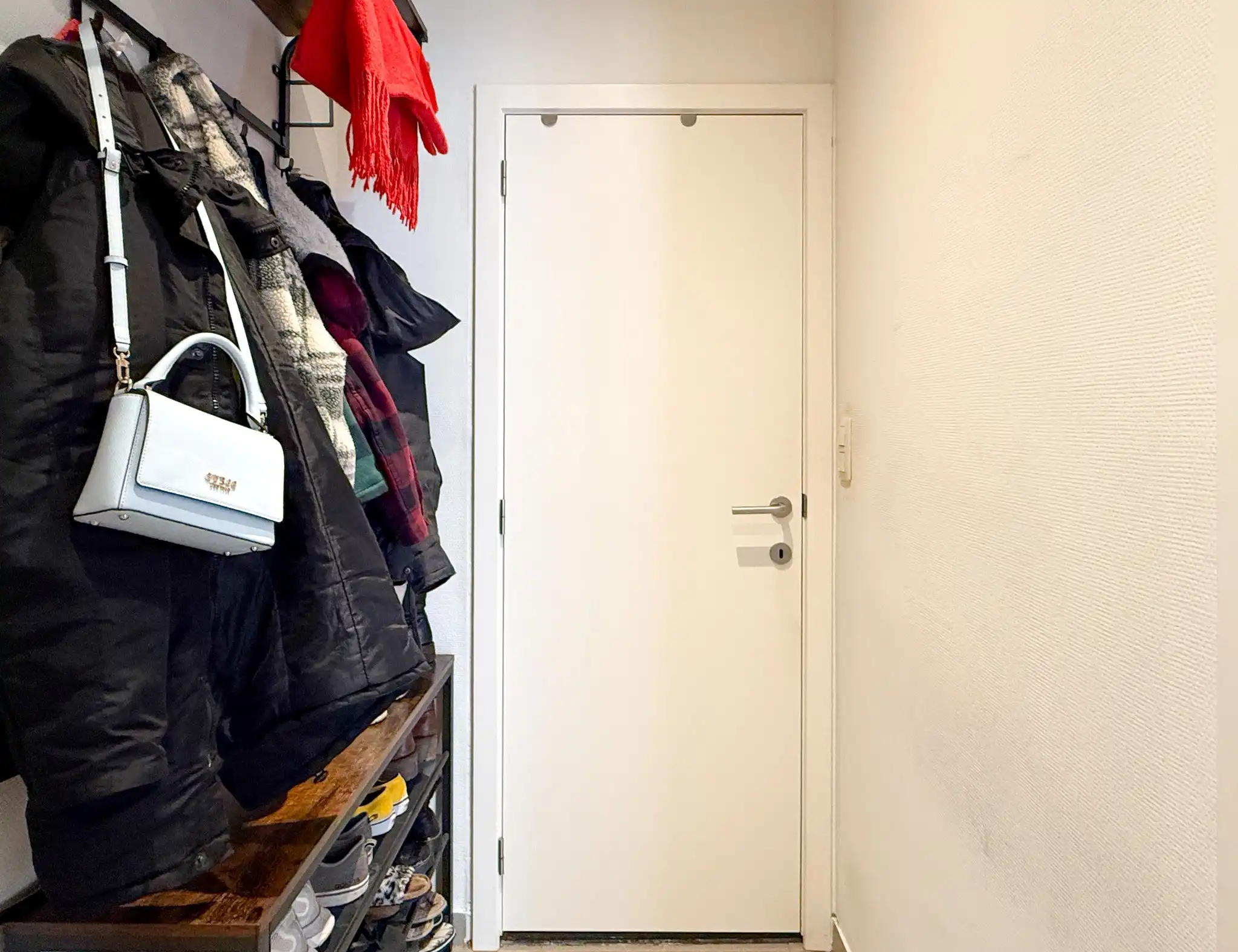 Gelijkvloers appartement met garage dichtbij het centrum van Melsele foto 3