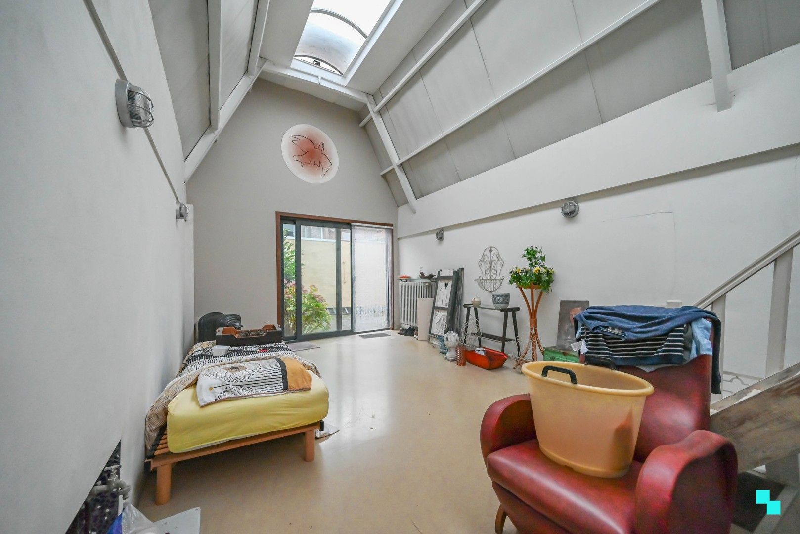 Opbrengsteigendom met winkelruimte én ruime garage in centrum Izegem foto 13