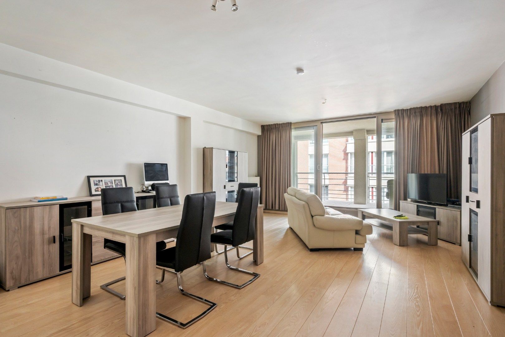 Appartement met groot terras aan de oevers van de Leie in Kortrijk foto 3
