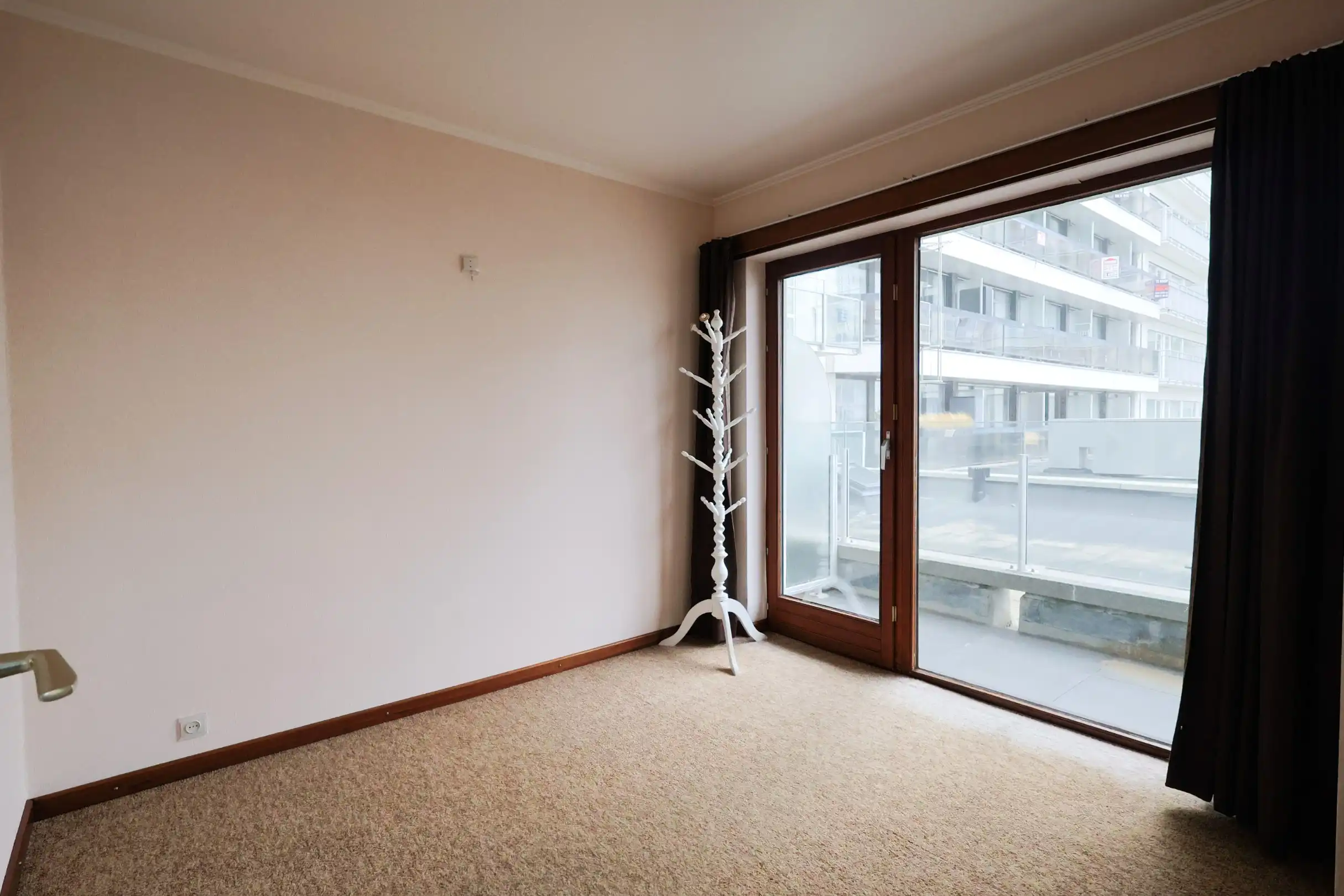 Zonnig appartement met 1 slaapkamer op het IJslandplein van Oostduinkerke foto 9