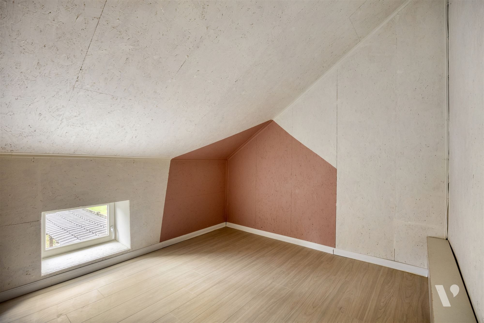 Prachtig gerenoveerde woning (279m²) met zwemvijver foto 16