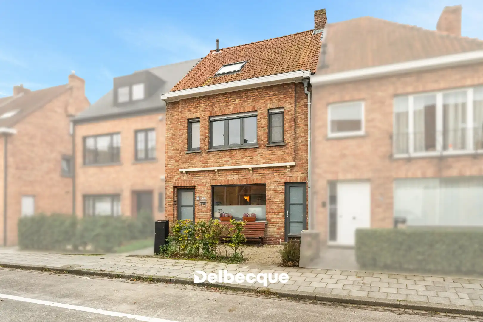 Instapklare verrassingswoning in een gegeerde topbuurt te Sint-Michiels. foto 24
