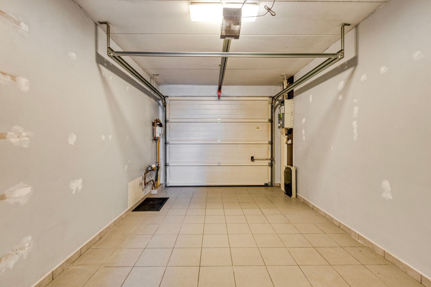 INSTAPKLARE WONING MET VERGUND MAGAZIJN OP 4A 61CA! foto 10