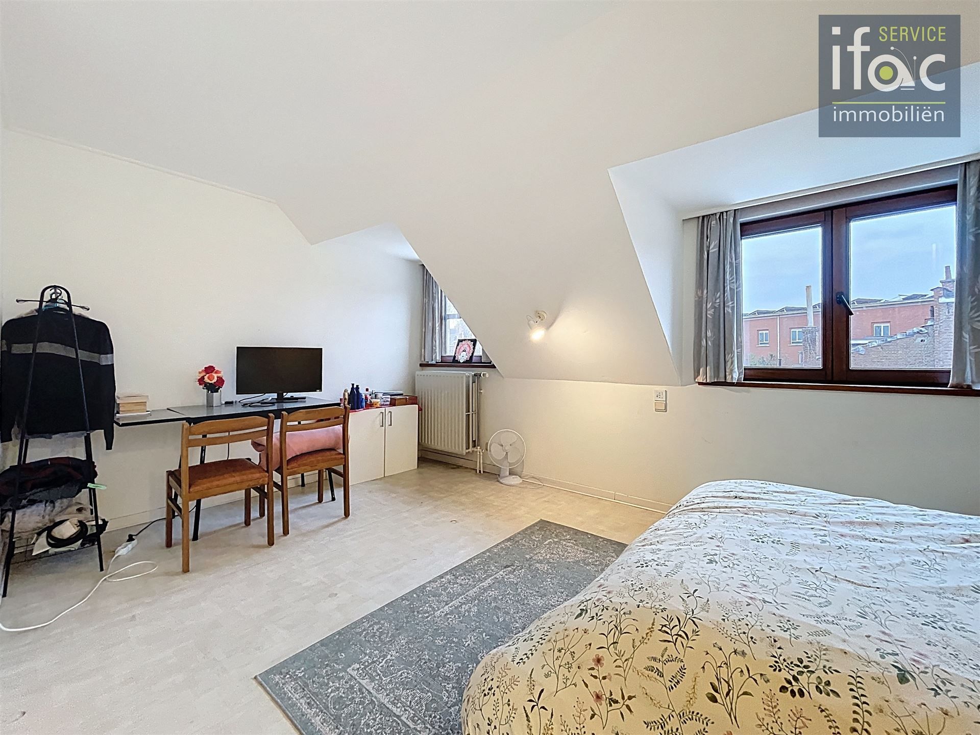 Rijwoning met tuin  foto 13