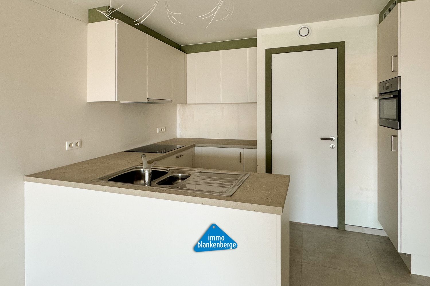 Uitzonderlijk Appartement op de Zesde Verdieping met Eén Slaapkamer en Zuidgericht Terras foto 4
