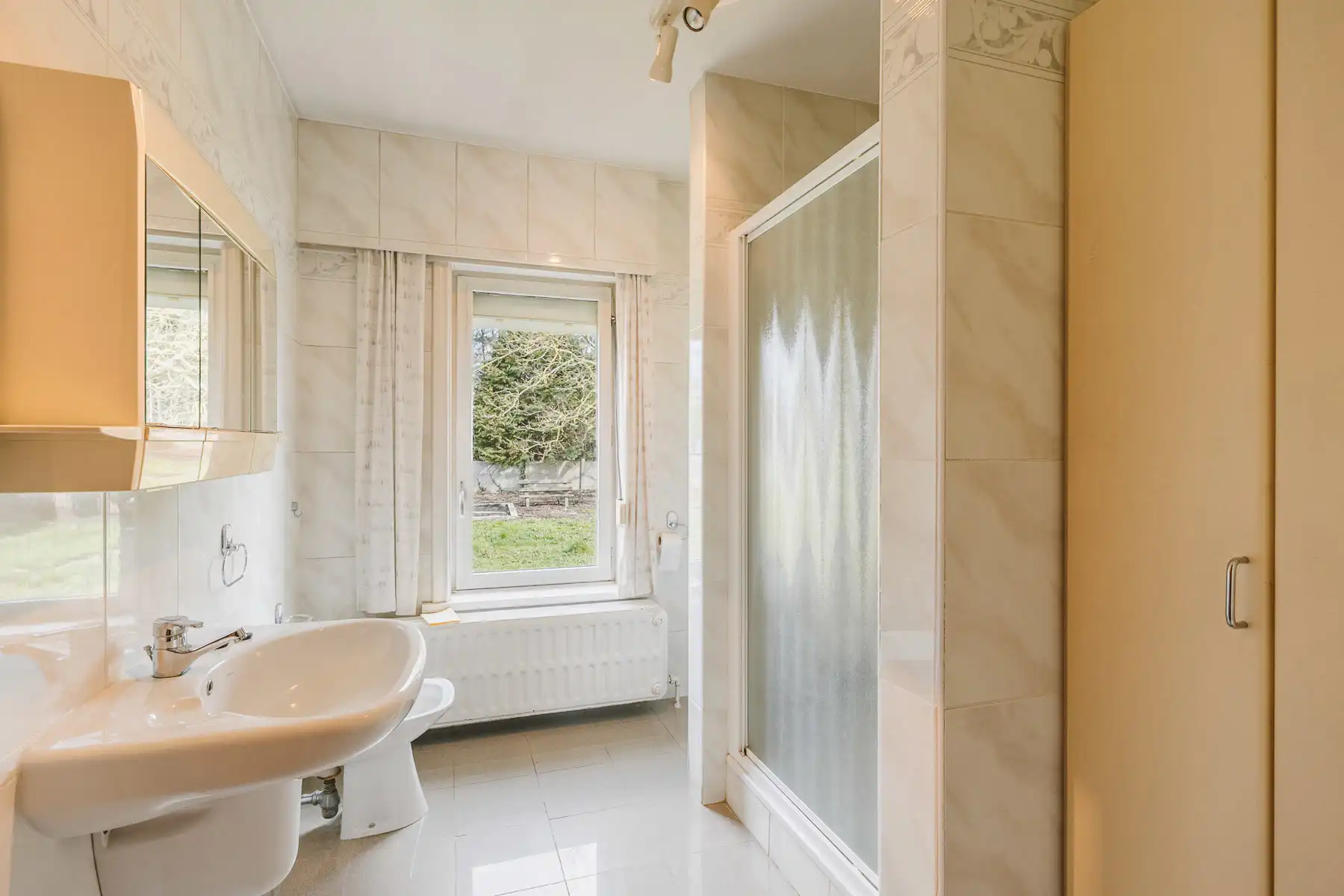 Goed onderhouden bungalow in rustige buurt foto 20