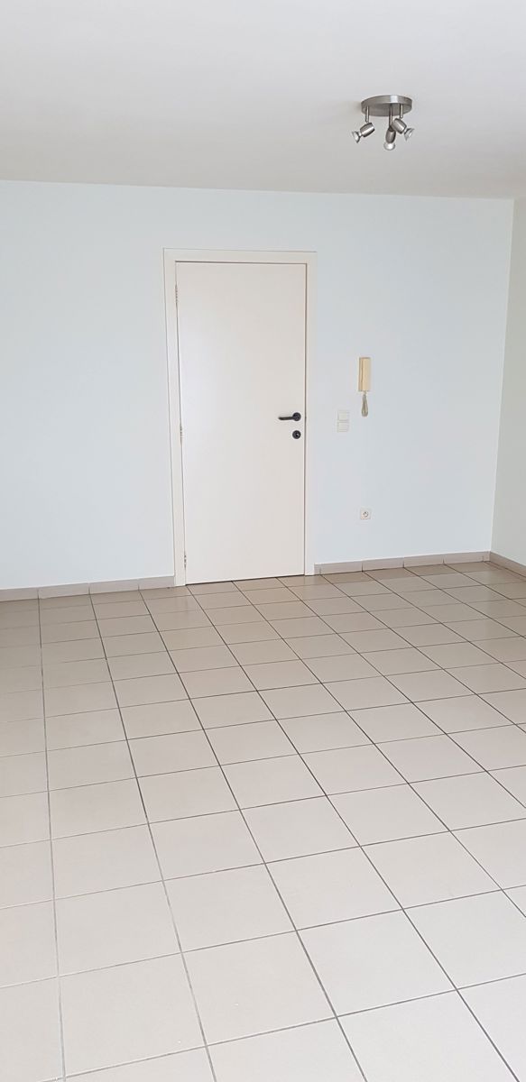 Gelijkvloers appartement met 2 slaapkamers en een aangenaam terras. foto 6