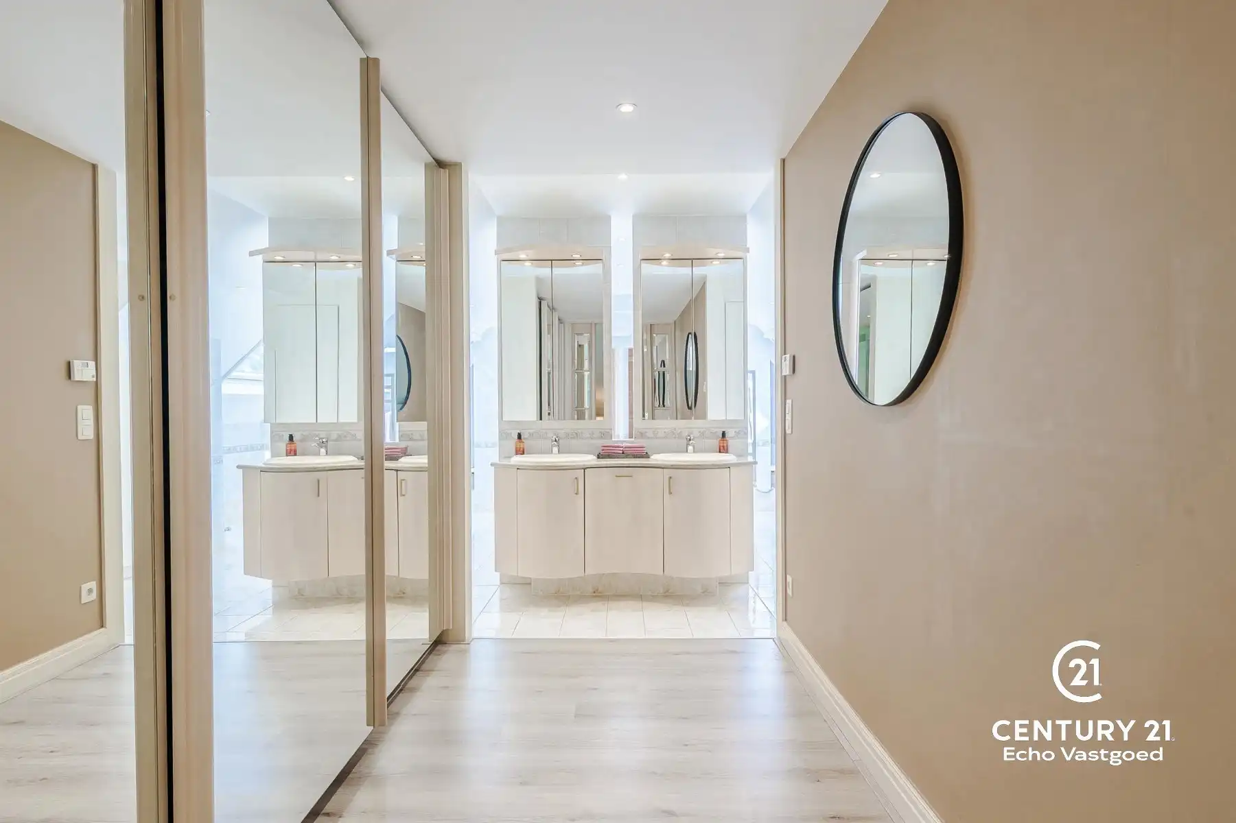 Luxe villa met gelijkvloers wonen en wellness 1.413 m² foto 19