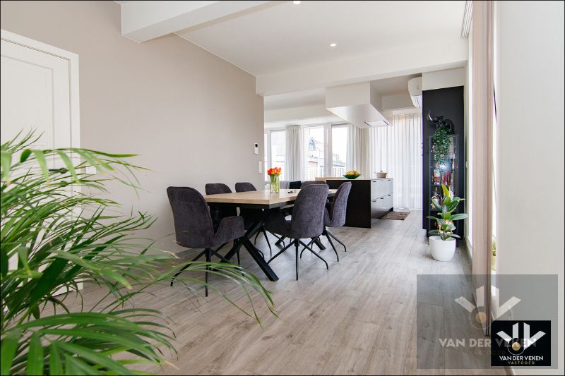 LUXUEUS AFGEWERKT PENTHOUSE IN HARTJE HASSELT foto 12