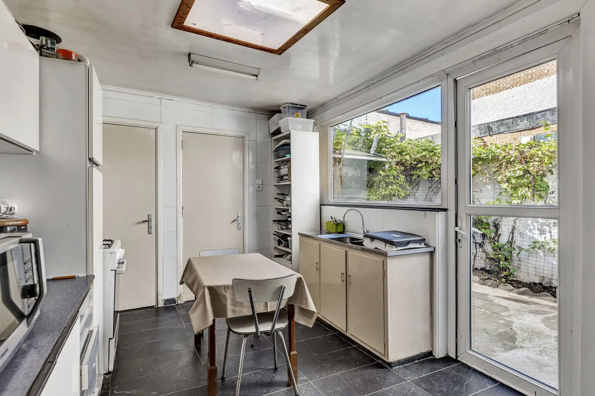 Te renoveren woning met EPC (D) en 4 slaapkamers in Aalst foto 8