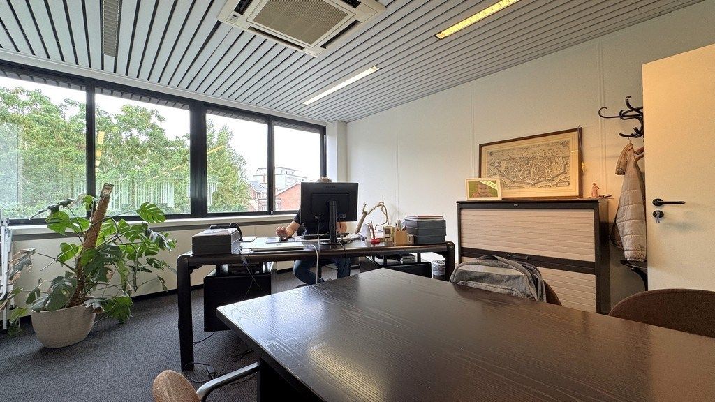 Instapklaar kantoor te huur nabij Singel Antwerpen foto 11