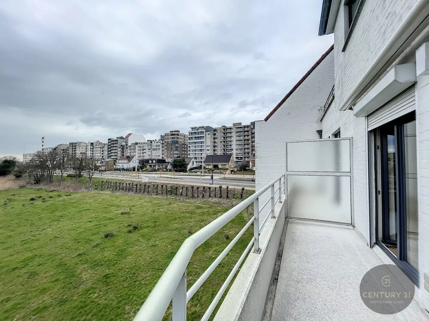 ENERGIEZUINIG 2 slaapkamer appartement MET garagebox foto 13