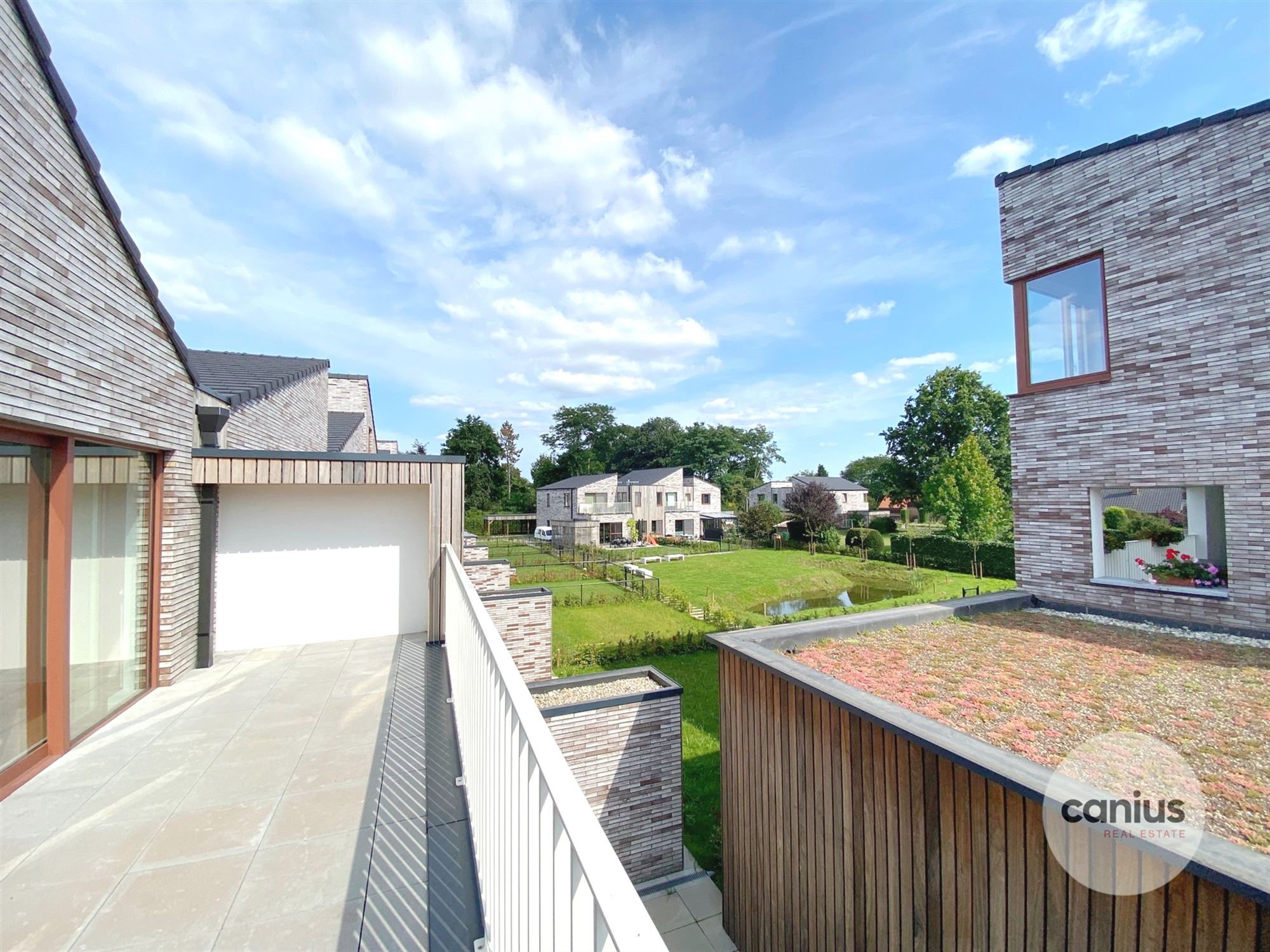 LEUKE DUPLEX MET GROOT TERRAS EN PARKING foto 5