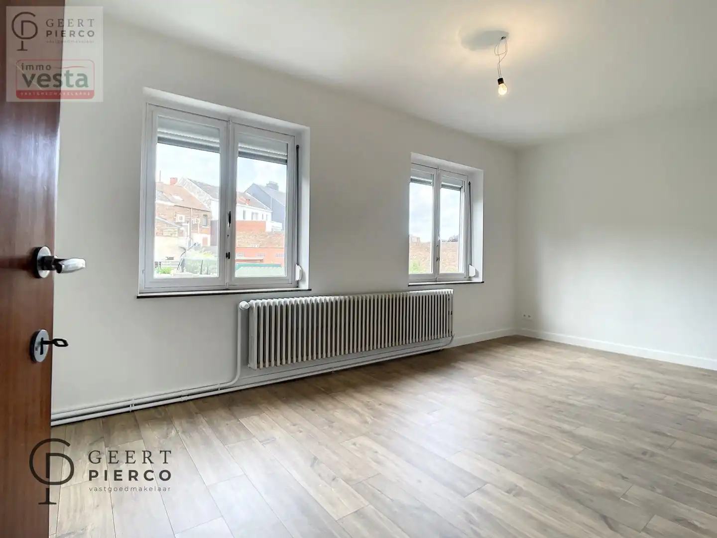 Prachtige gerenoveerde gezinswoning foto 17