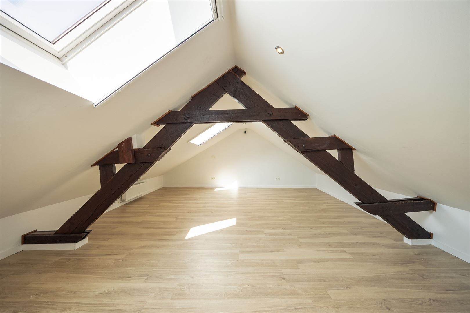 Ruime bel-etage woning met twee slaapkamers foto 11