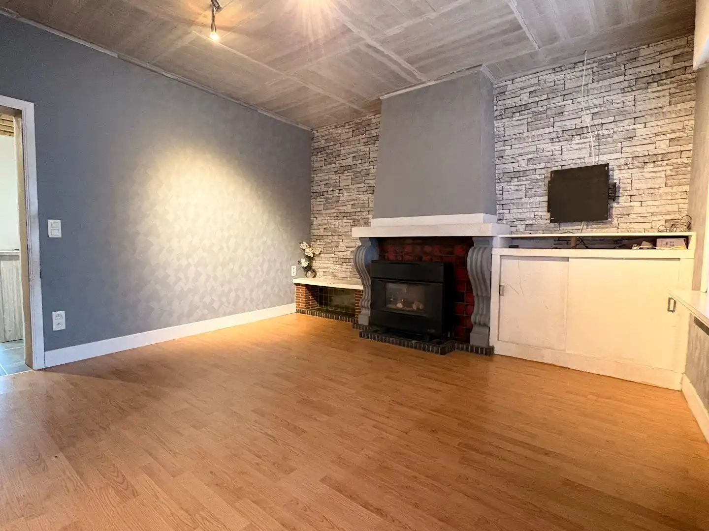 Starterswoning te koop in Heule met conforme elektriciteit foto 5