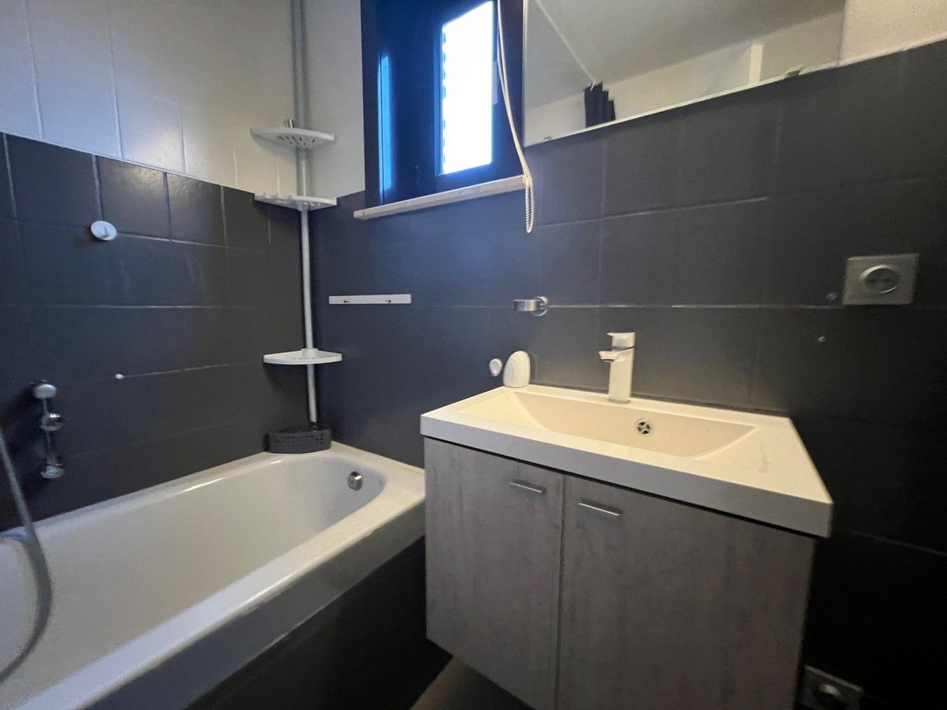 Appartement met 1 slaapkamer in hartje Torhout foto 4