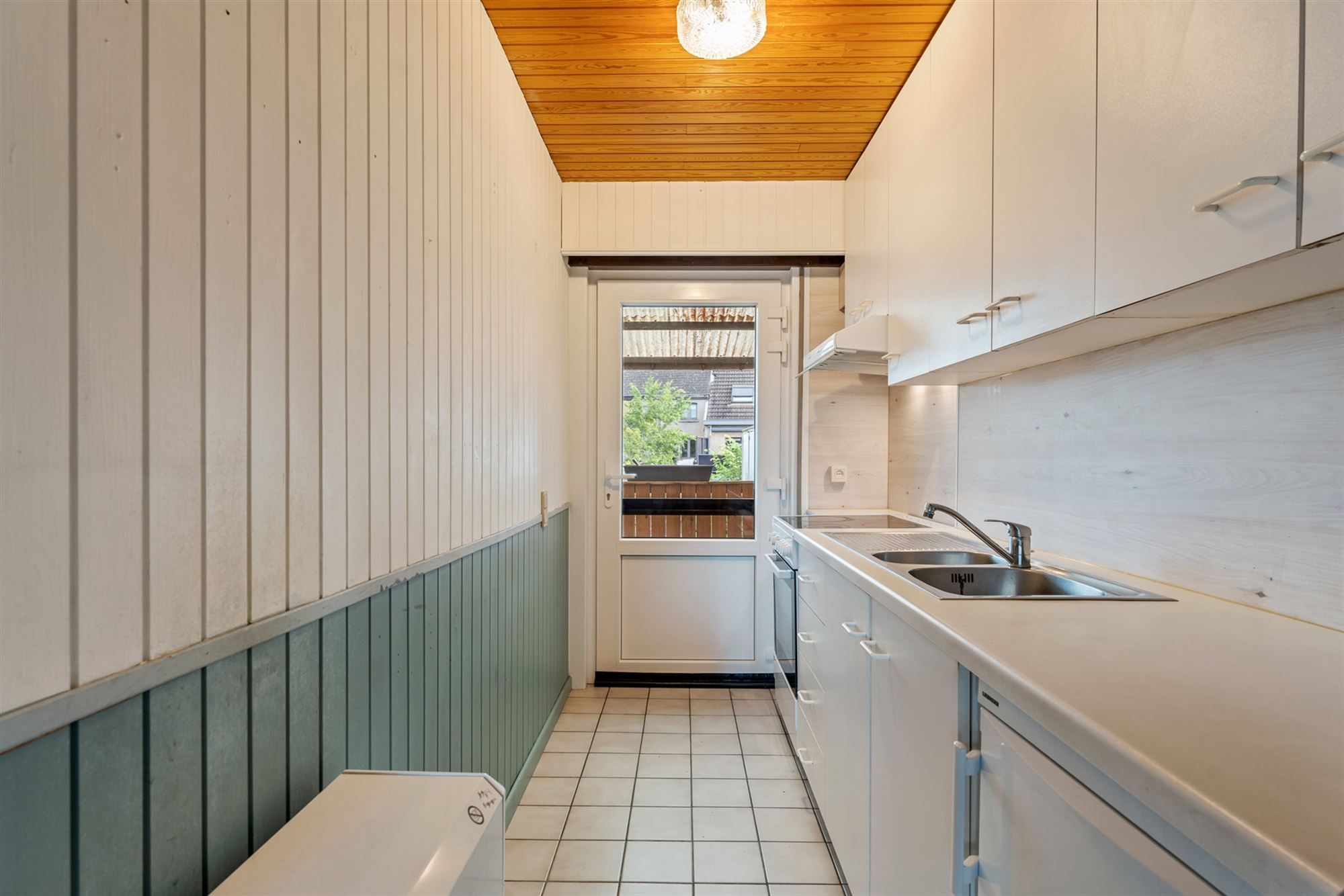 GOED GELEGEN OPBRENGSTEIGENDOM MET 2 APPARTEMENTEN foto 32