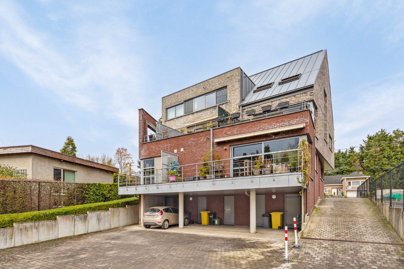 Goed gelegen 2-slaapkamerappartement met berging , terras en 2 staanplaatsen - EPC 138 kWh/m² - bewoonbare oppervlakte 97 m²  foto 25