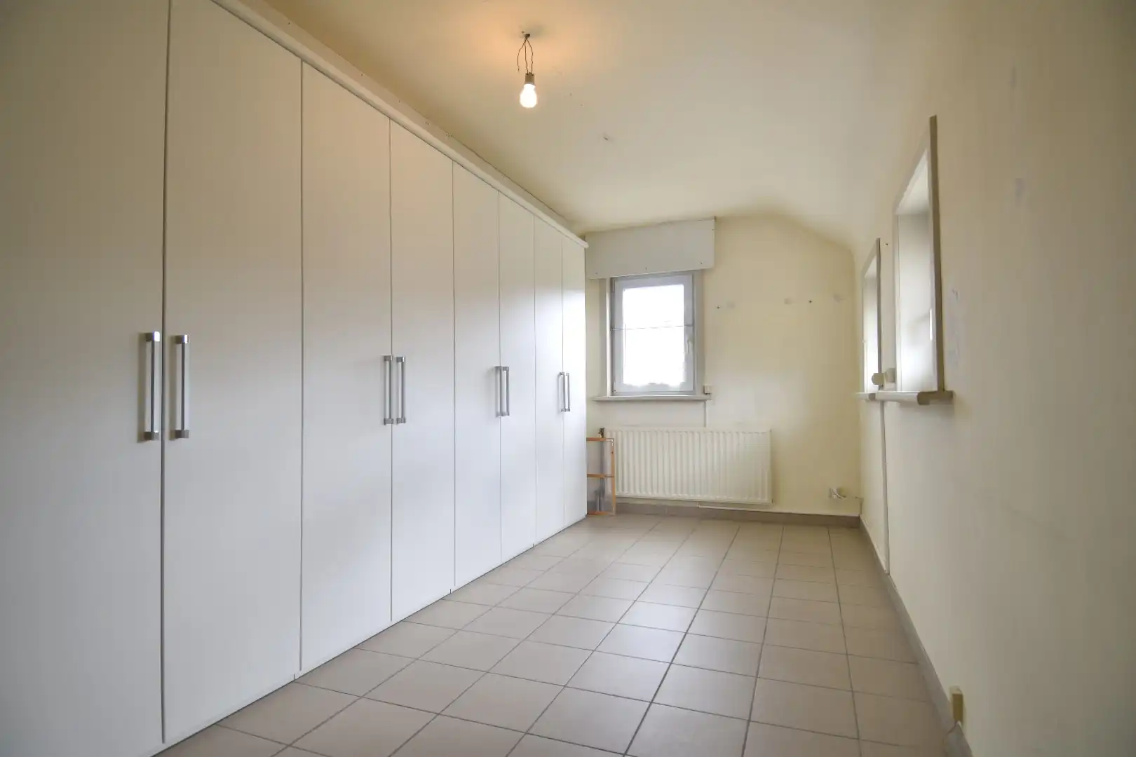 Gezinswoning met 3 slaapkamers, tuin én garage in doodlopende straat te koop in Menen foto 13