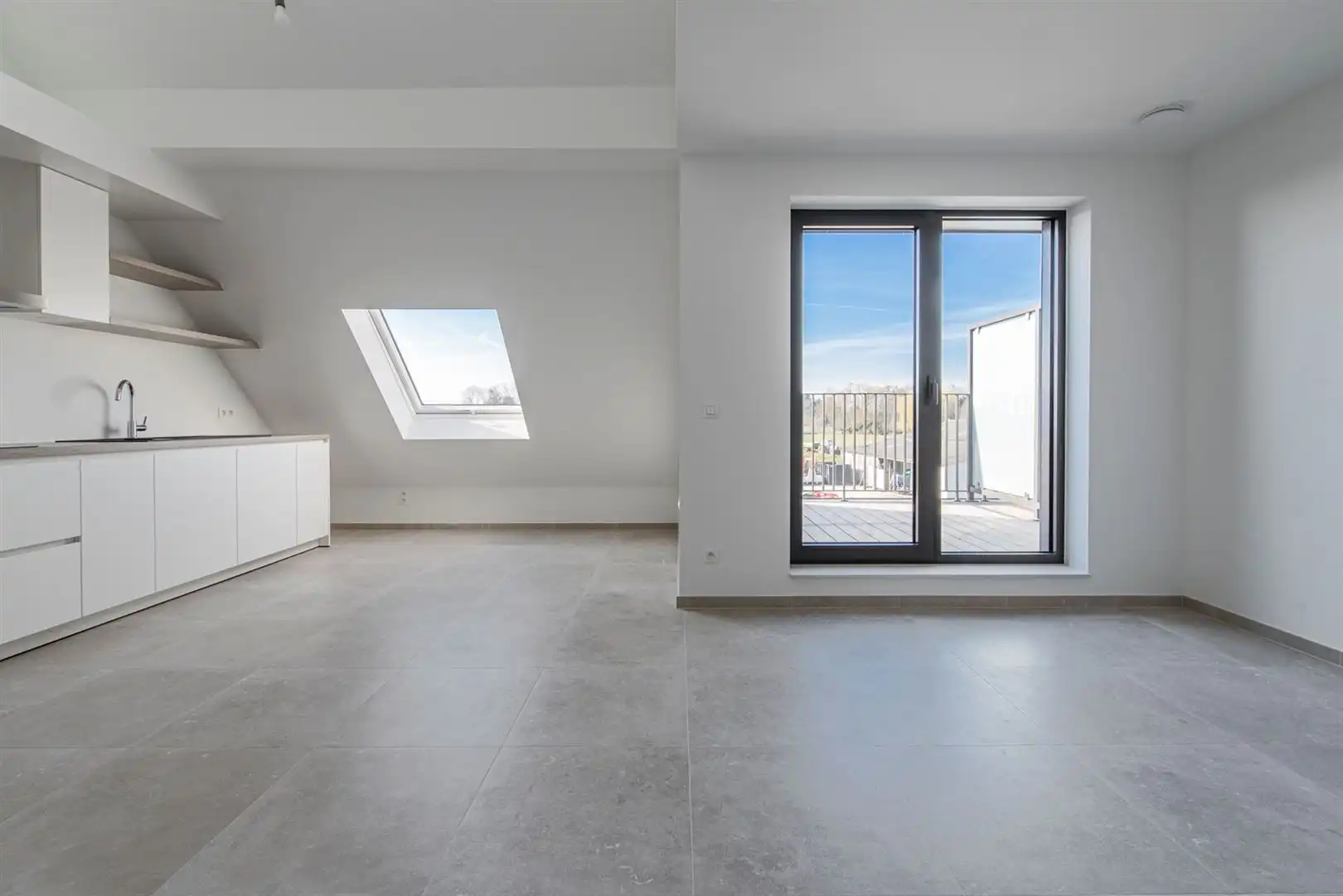 Uniek duplex-appartement in een nieuw appartementsgebouw te Sint-Gillis-Waas foto 4