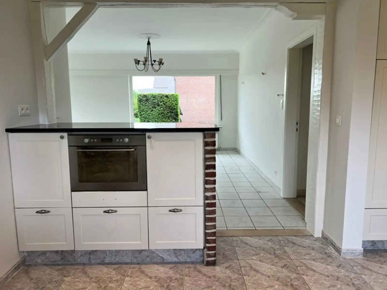 Vrijstaande woning met grote tuin en inpandige garage in Minderhout foto 6