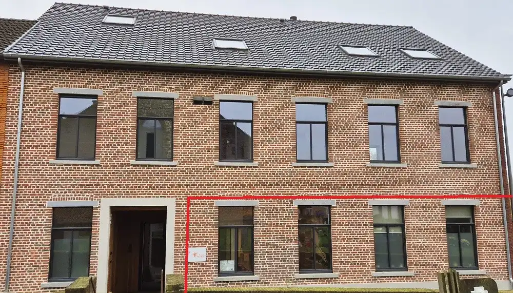 Uniek woonconcept met twee volwaardige appartementen in landelijke omgeving foto {{pictureIndex}}