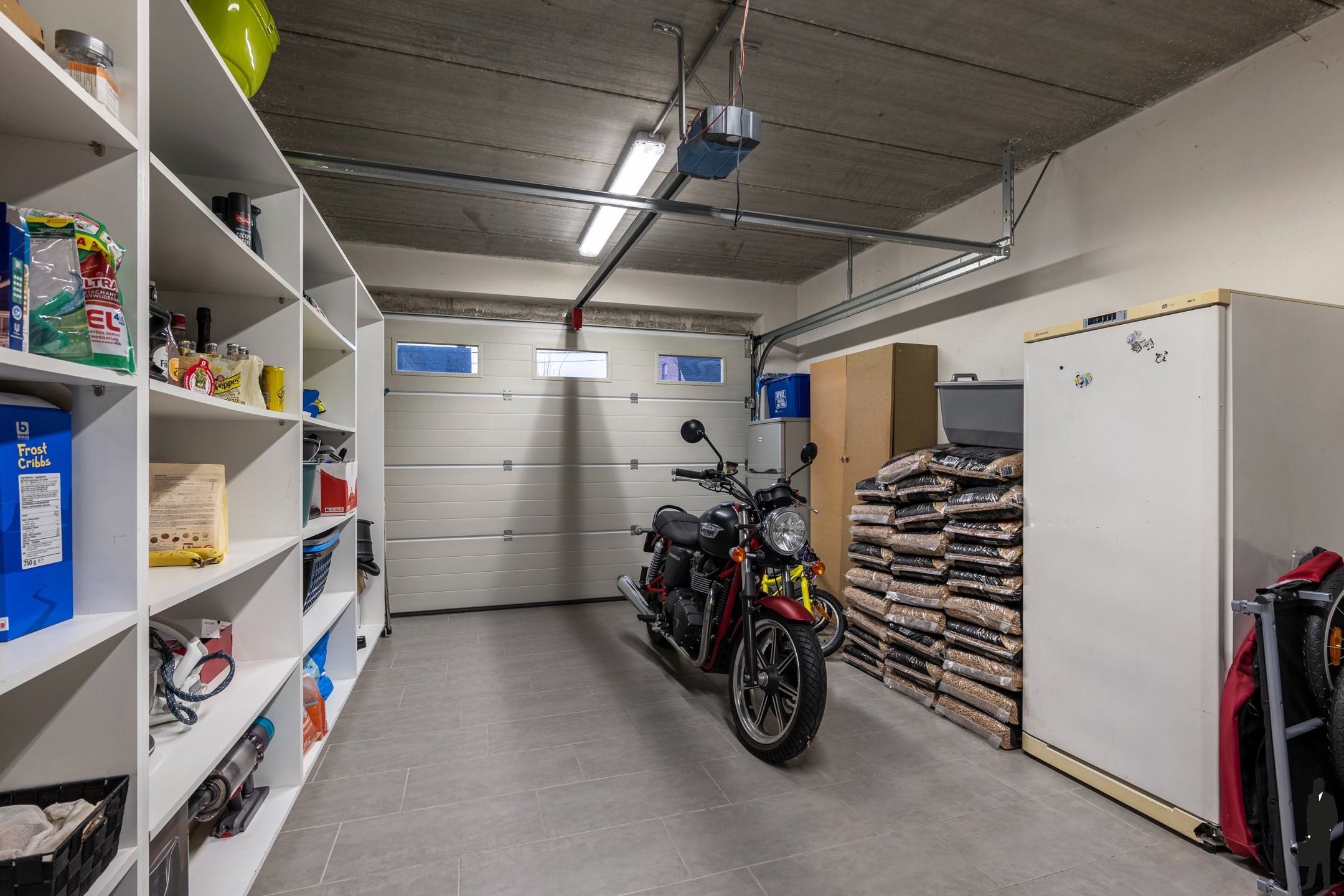 Recente, instapklare HOB-woning met 3 à 4 slpk. en bouwgrond foto 21