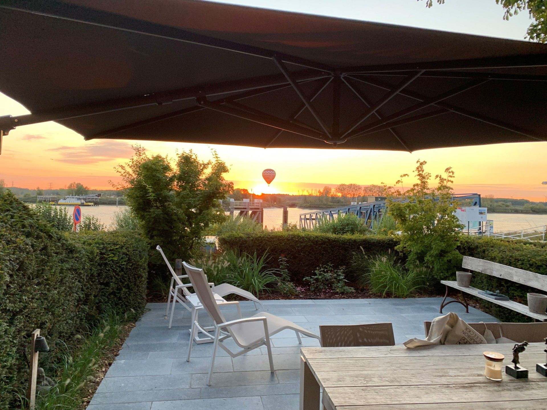 Charmante en unieke woning met Scheldezicht te Hemiksem foto 39