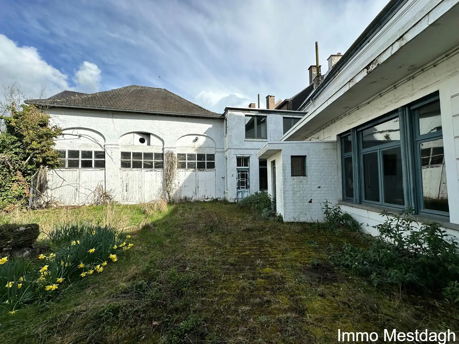 Uniek Herenhuis met tuin & garage in het centrum foto 3