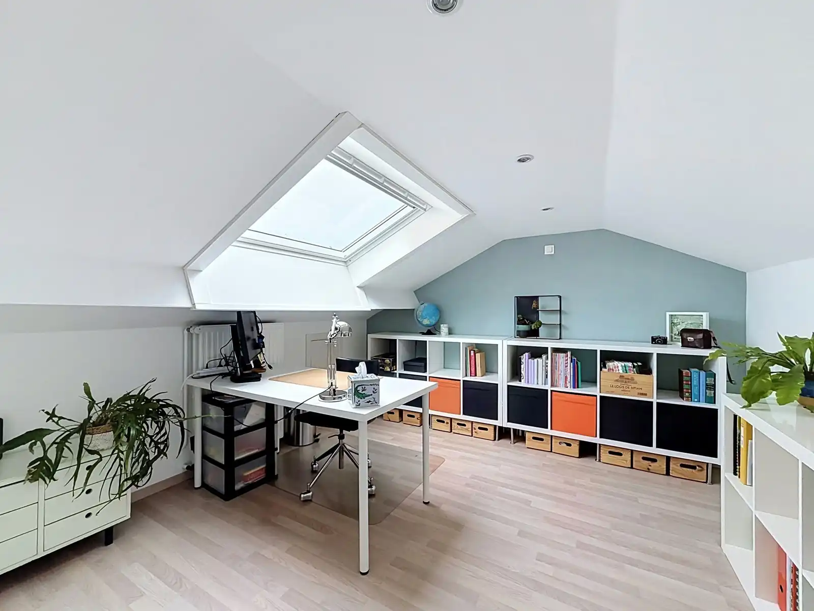Instapklare woning met 4 SLPK, Garage én Tuin! foto 21